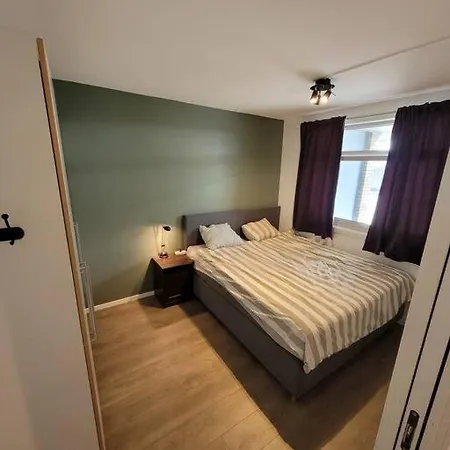 Wonderful With A Nice View. Parking! Daire Sola