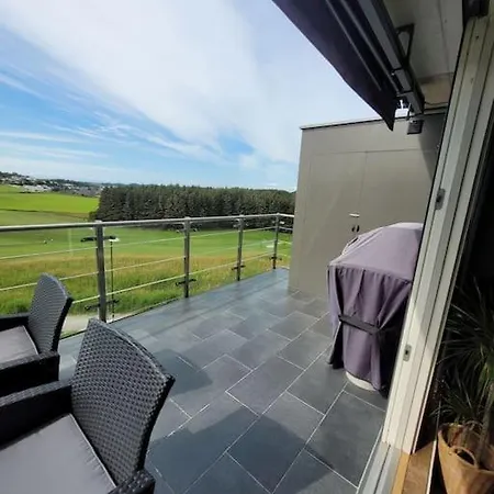 Wonderful With A Nice View. Parking! * Sola