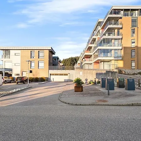 Wonderful With A Nice View. Parking! * Sola